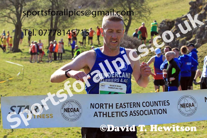 Senior and Masters Mens 2022 North Eastern Cross Country Relays, Farnley Farm, Peterlee.  Photo: David T. Hewitson/Sports for All Pics